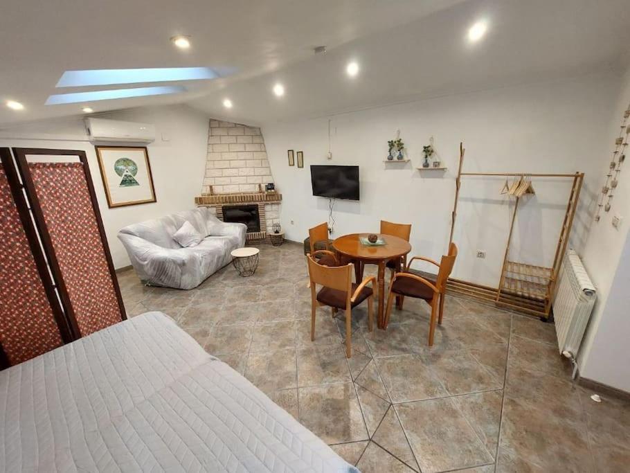La Buhardilla. Aparcamiento Exterior Privado Lägenhet Teruel Exteriör bild