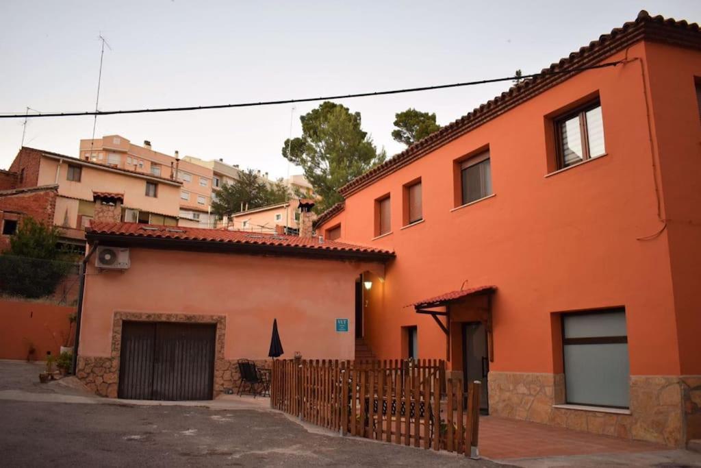 La Buhardilla. Aparcamiento Exterior Privado Lägenhet Teruel Exteriör bild