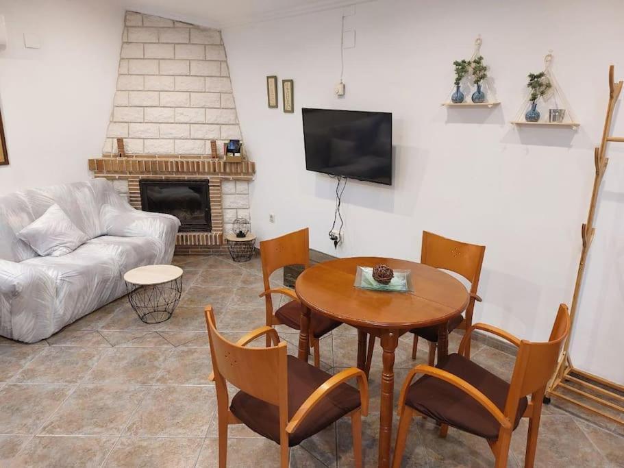 La Buhardilla. Aparcamiento Exterior Privado Lägenhet Teruel Exteriör bild